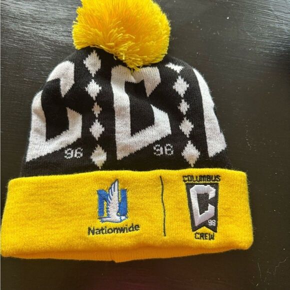 Columbus Crew winter hat - Picture 1 of 2